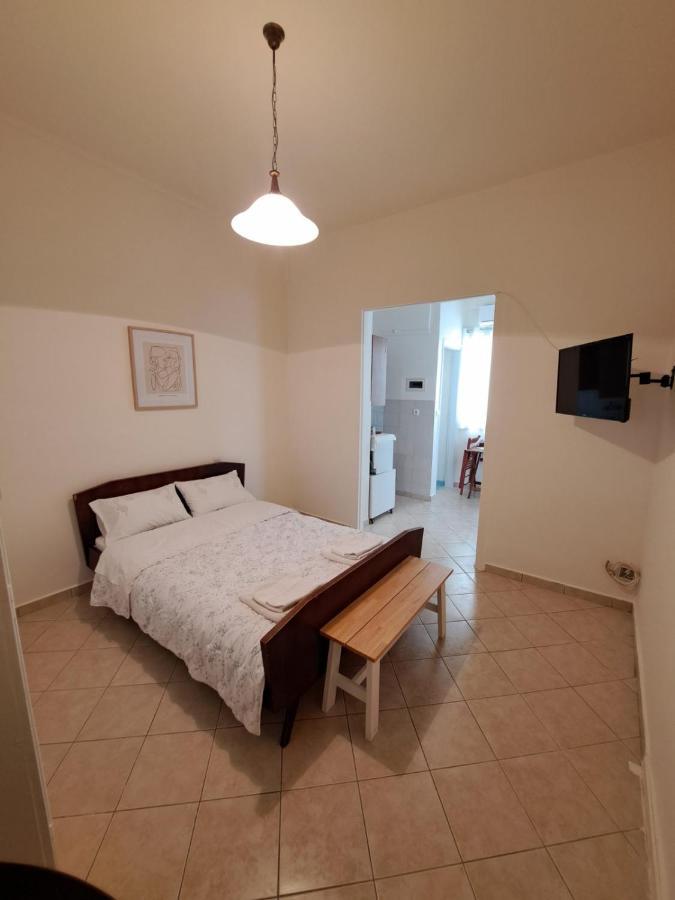 Persefoni'S Room Nea Kios Bagian luar foto