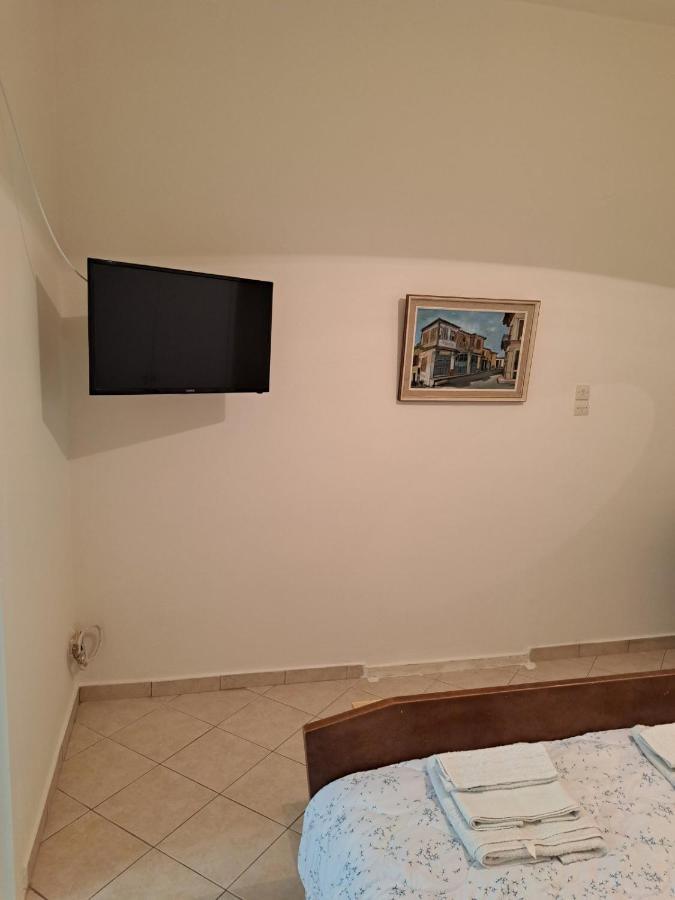 Persefoni'S Room Nea Kios Bagian luar foto